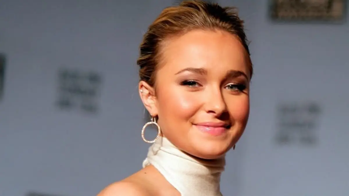 Hayden Panettiere meninggal dunia di usia 36 tahun. Polisi masih menyelidiki penyebab kematian sang aktris dan memastikan tidak ada tanda tindak kriminal.(Pinterest)