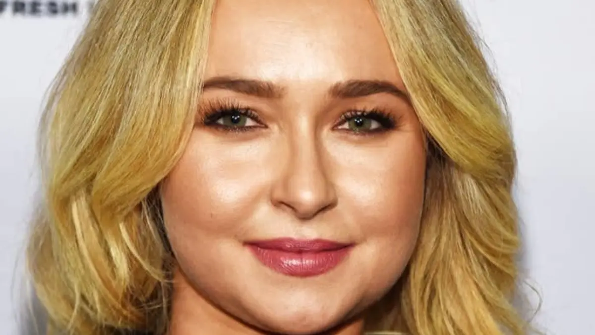 Hayden Panettiere meninggal dunia pada usia 36 tahun. Polisi masih menyelidiki penyebab kematian, sementara dugaan overdosis belum dikonfirmasi resmi.(Pinterest)