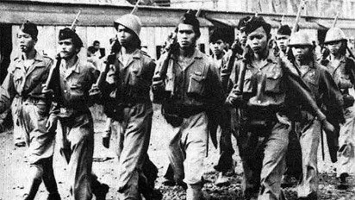 Sejarah TNI bermula dari perjuangan rakyat setelah kemerdekaan. Simak perjalanan BKR, TKR, TRI hingga menjadi TNI dan menjaga NKRI. (PINTEREST)