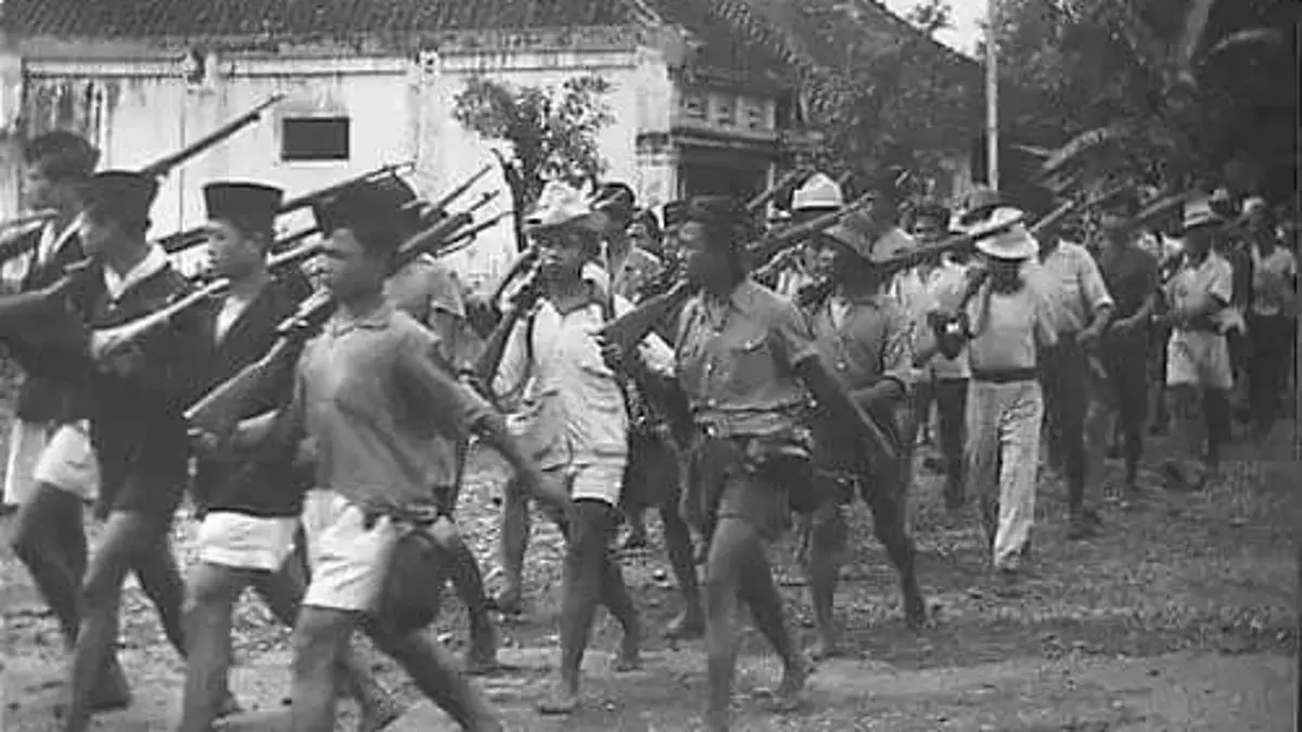 Sejarah TNI menyimpan perjalanan panjang dari BKR, TKR, hingga menjadi tiga matra. Simak kisah perjuangan dan perubahan TNI dalam menjaga NKRI. (PINTEREST)