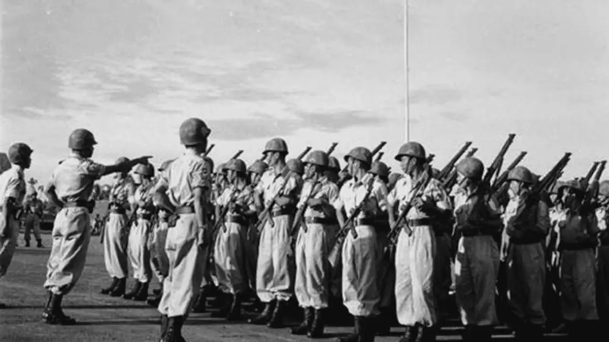 Sejarah TNI penuh perjuangan, dari BKR dan TKR hingga menjadi kekuatan pertahanan NKRI. Simak kisah lengkapnya dan fakta penting di baliknya. (PINTEREST)