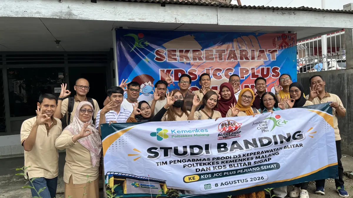 Tim Pengabmas Prodi D3 Keperawatan Blitar bersama KDS Kota Blitar dan Dinas Kesehatan mengikuti studi banding ke KDS JCC Plus Pejuang Sehat Jombang.