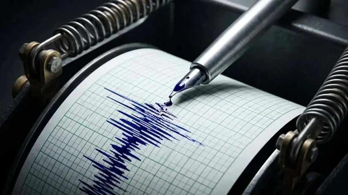 Potensi tsunami NTT kembali menjadi perhatian setelah gempa M 5,7 mengguncang Manggarai. BMKG memastikan gempa tidak berpotensi tsunami. (PINTEREST)