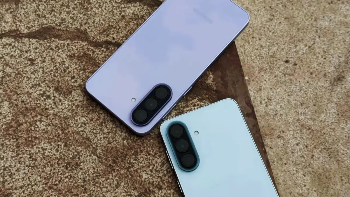 Samsung Galaxy S26 Ultra dipakai sebulan dan dinilai punya privacy display, kamera andal, S Pen, serta performa tinggi. (SC YOUTUBE)