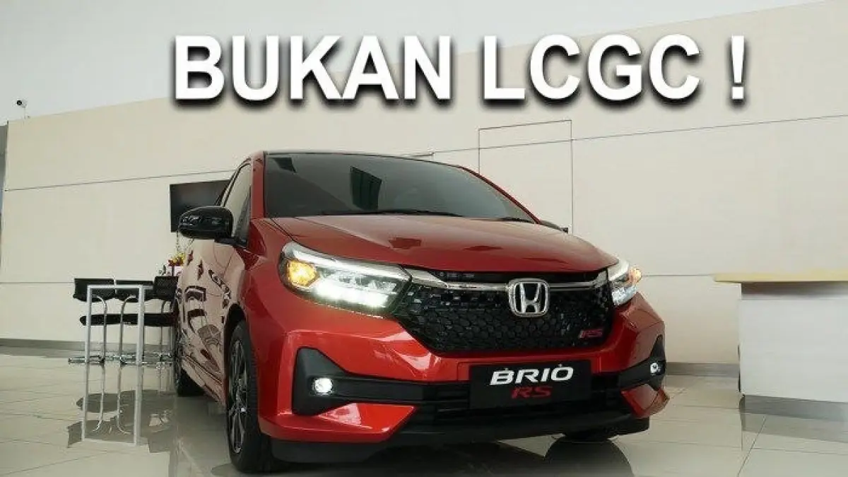 Honda Brio RS CVT 2025 hadir dengan lampu LED, smart entry, Apple CarPlay, Android Auto, dan desain sporty khas varian RS.