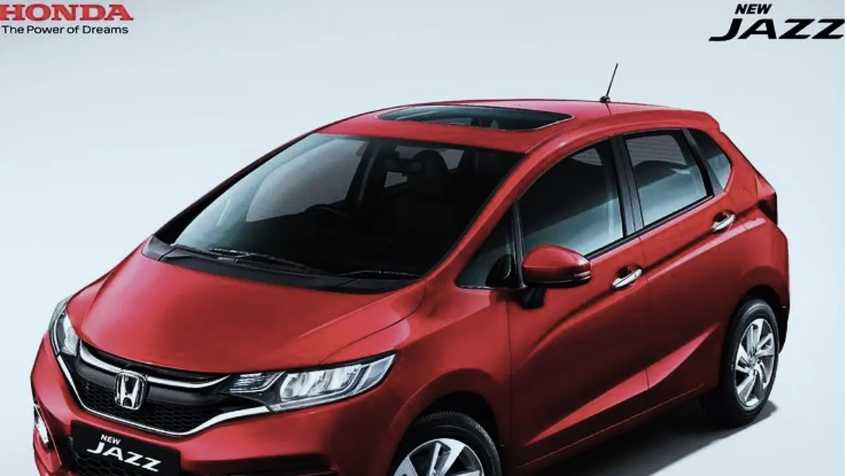 Rekomendasi mobil hatchback terbaik 2025 di bawah Rp100 juta mencakup Honda Jazz, Suzuki Swift, Ford Fiesta, Sirion, dan Yaris Bakpao. (PINTEREST)