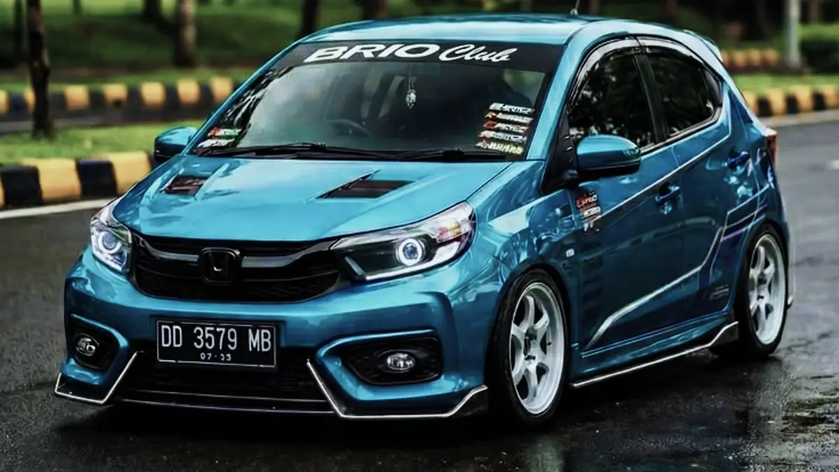 Rekomendasi mobil hatchback terbaik 2025 di bawah Rp100 juta mencakup Swift, Jazz, Yaris, Fiesta, dan Sirion dengan karakter berbeda. (PINTEREST)