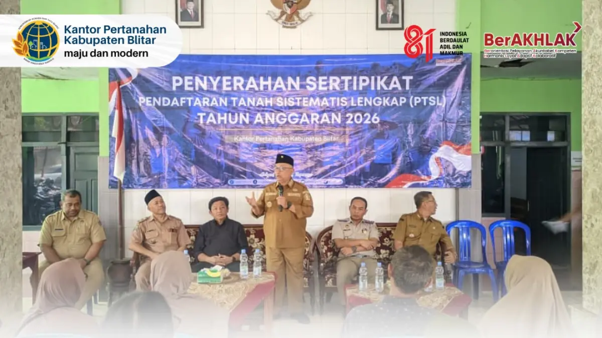 Sertipikat tanah PTSL dibagikan kepada warga Desa Jugo, Kecamatan Kesamben, untuk memberikan kepastian hukum.