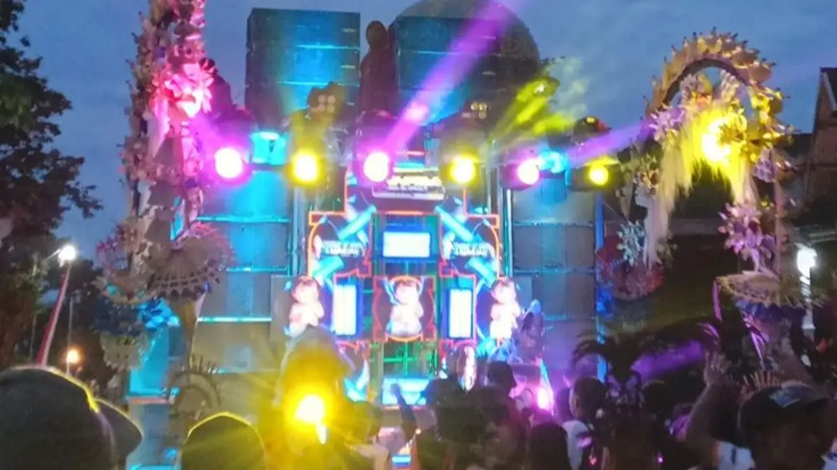 Karnaval Blitar 2026 di Gandusari mulai diramaikan deretan sound system besar. Bandar Jagung, AN Audio hingga Guntur Buana mulai menyiapkan perangkat.(Pinterest)