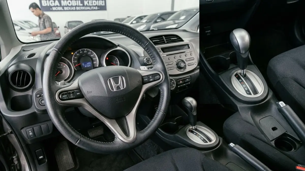 Honda Jazz bekas di Biga Mobil Kediri tersedia dalam banyak pilihan tahun, tipe, warna, serta transmisi dengan harga mulai Rp78 juta.