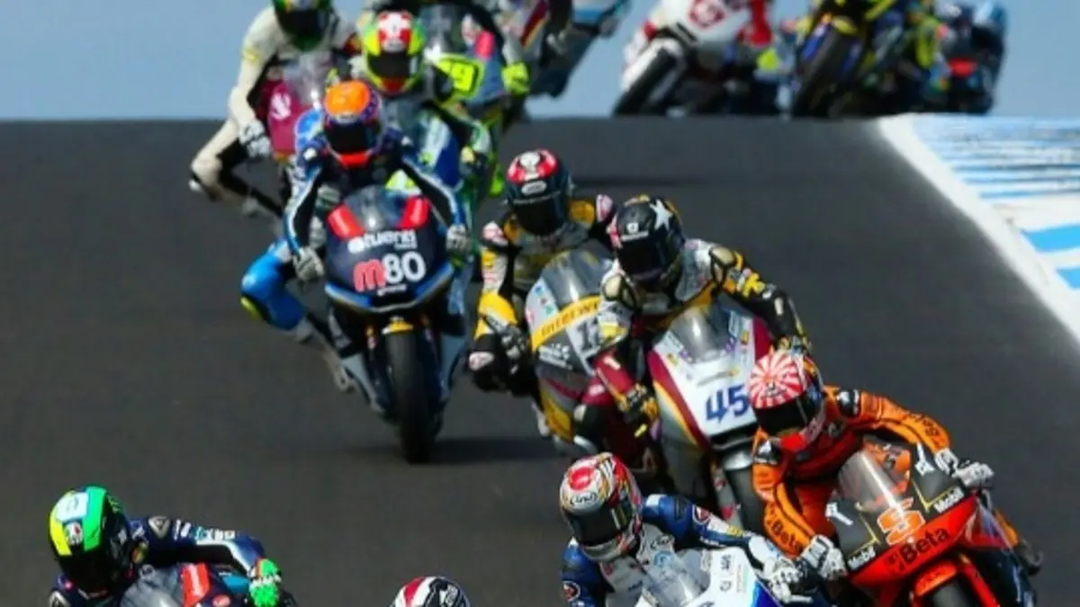 Klasemen Moto3 2026 menempatkan Veda Ega Pratama di posisi keenam dengan 97 poin. Ia berpeluang mengejar posisi lima besar.(Pinterest)