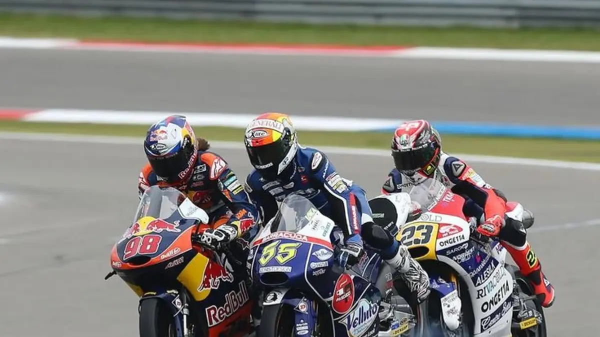 Moto3 Aragon 2026 berlangsung 28-30 Agustus. Simak jadwal lengkap dan kiprah Veda Ega Pratama dalam persaingan di MotorLand Aragon.(Pinterest)