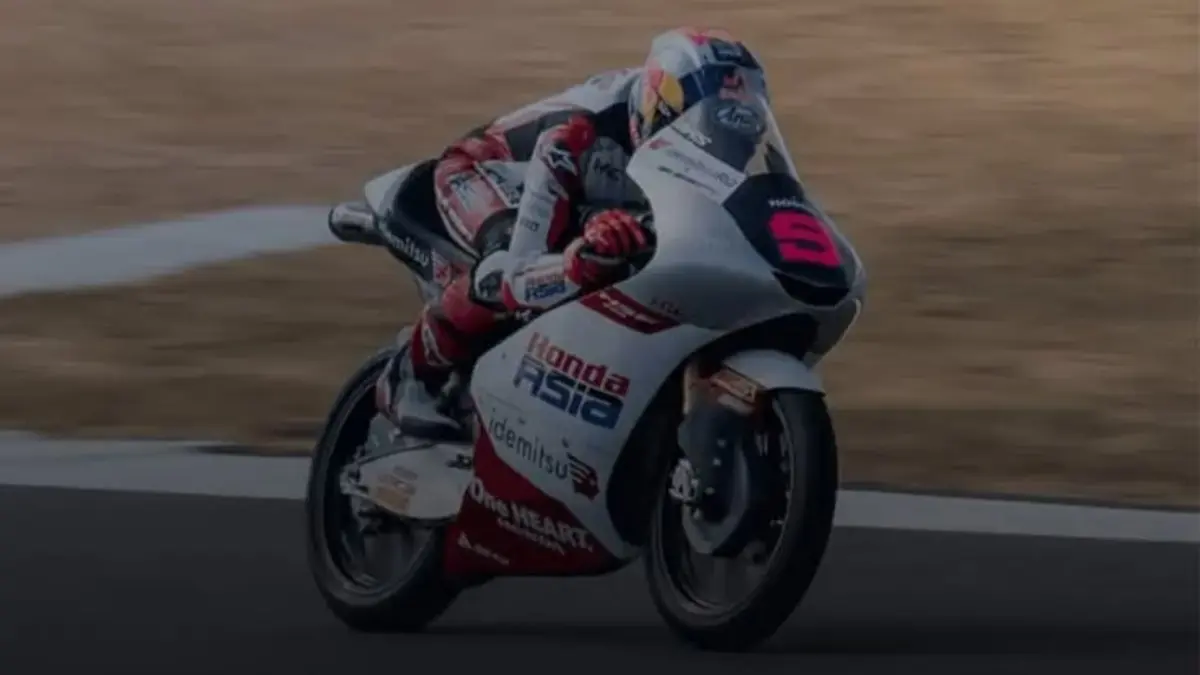 Veda Ega Pratama latihan di Aragon dan satu lintasan dengan Marc Márquez. Momen tersebut menjadi pengalaman berharga bagi pembalap muda Indonesia.(Pinterest)