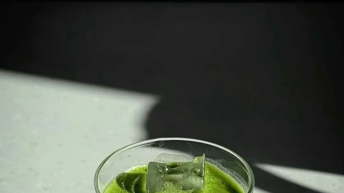 4 resep matcha kekinian dari W Food Powder Drink, mulai choco caramel, kopi, pistachio cream hingga Yakult. Cocok jadi inspirasi menu minuman.