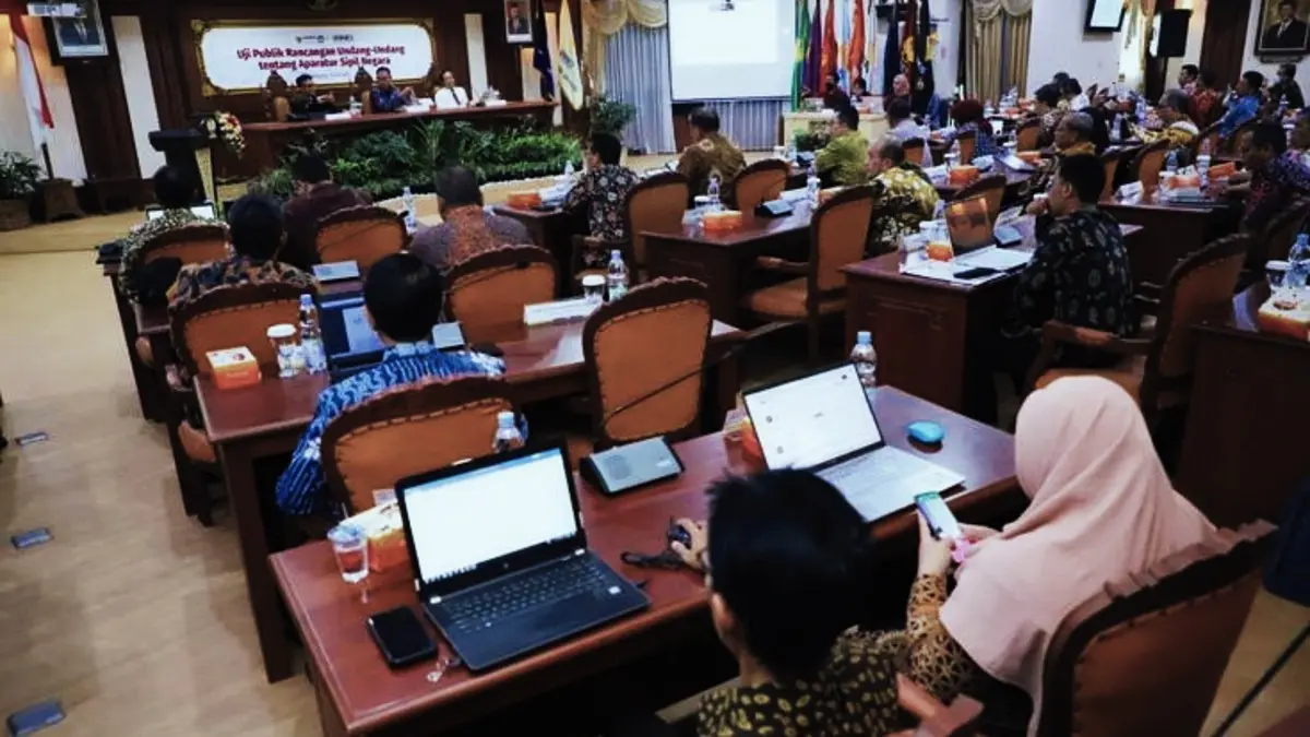 Berita ASN terbaru mengulas rencana kenaikan gaji yang masih menjadi usulan dan pelaksanaannya bergantung pada kemampuan fiskal pemerintah. (PINTEREST)