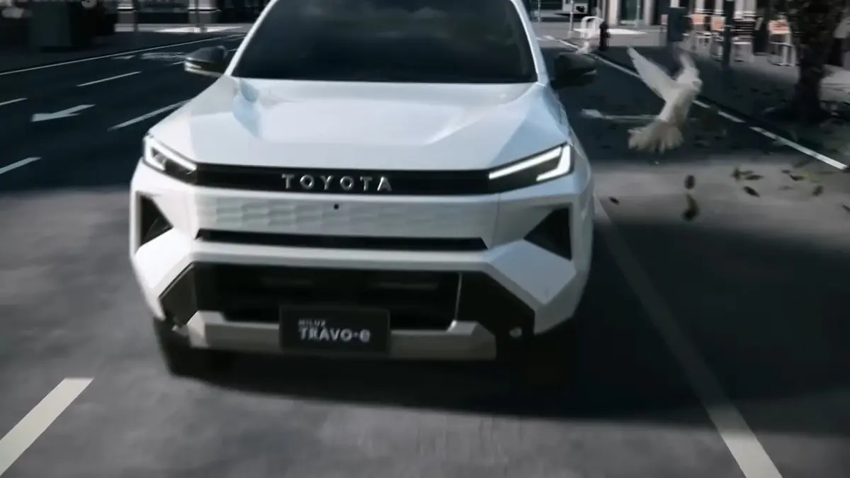 Hilux Hybrid 2026 belum masuk Indonesia. Hilux terbaru masih memakai mesin diesel 1GD 2.800 cc dengan tenaga 204 PS. (SC YOUTUBE)