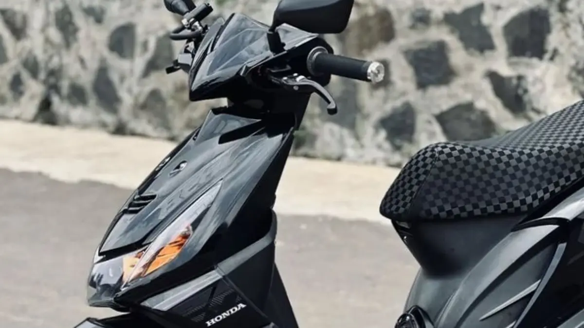 Honda Beat U-VO GT disebut punya dek luas, baterai 72V 32 Ah, jarak tempuh 92 km, dan harga mulai Rp12,8 juta.(Pinterest)