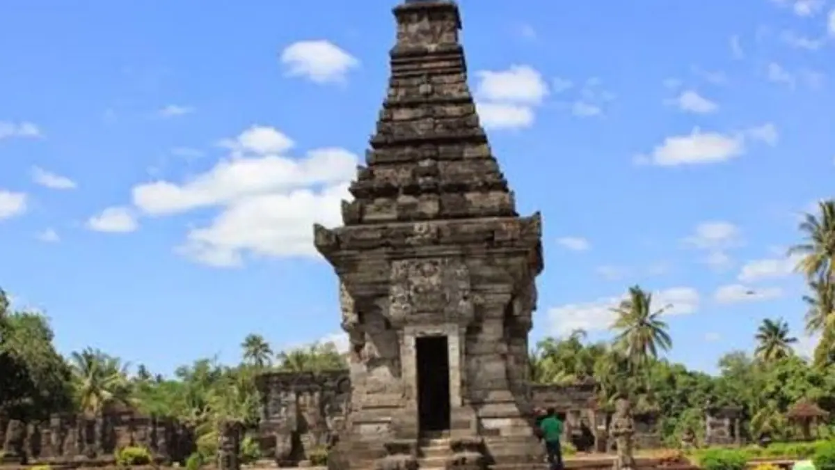 Sejarah Majapahit di Blitar menyimpan jejak penting lewat Candi Simping yang dikaitkan dengan pendharmaan Raden Wijaya. (PINTEREST)