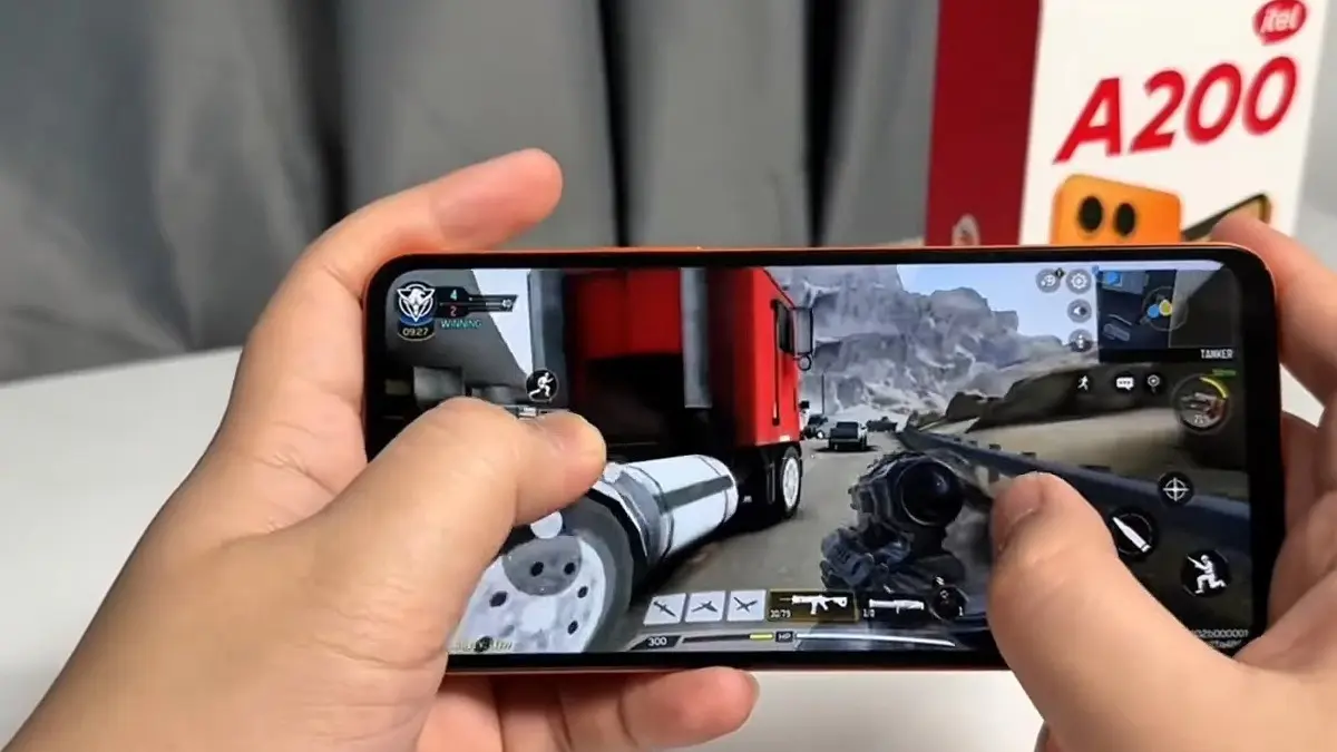 HP gaming terbaik menawarkan chipset bertenaga, AMOLED 144 Hz, baterai jumbo, hingga bypass charging. Ada Infinix, Poco, iQOO dan Realme. (SC YOUTUBE)