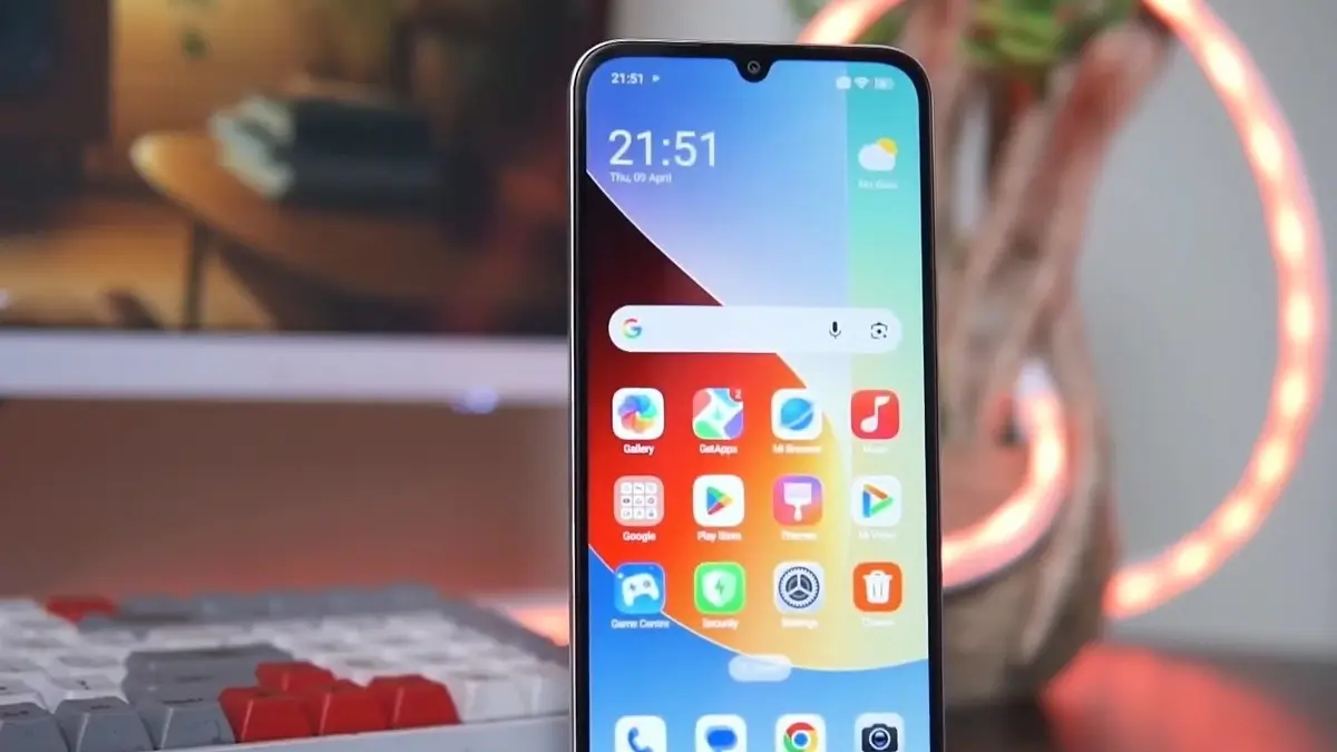 HP terbaru 2026 di kelas Rp3 jutaan menawarkan layar AMOLED, kamera 108 MP, performa gaming, hingga baterai 7.200 mAh. (SC YOUTUBE)