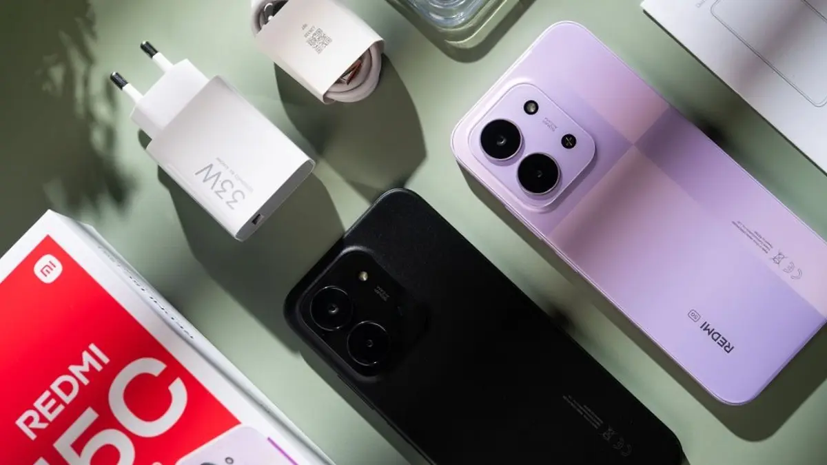 Redmi 17 hadir dengan baterai 7.500 mAh dan layar 120 Hz. Namun, performa Helio G91 Ultra dan eMMC menjadi kompromi utamanya.(Pinterest)