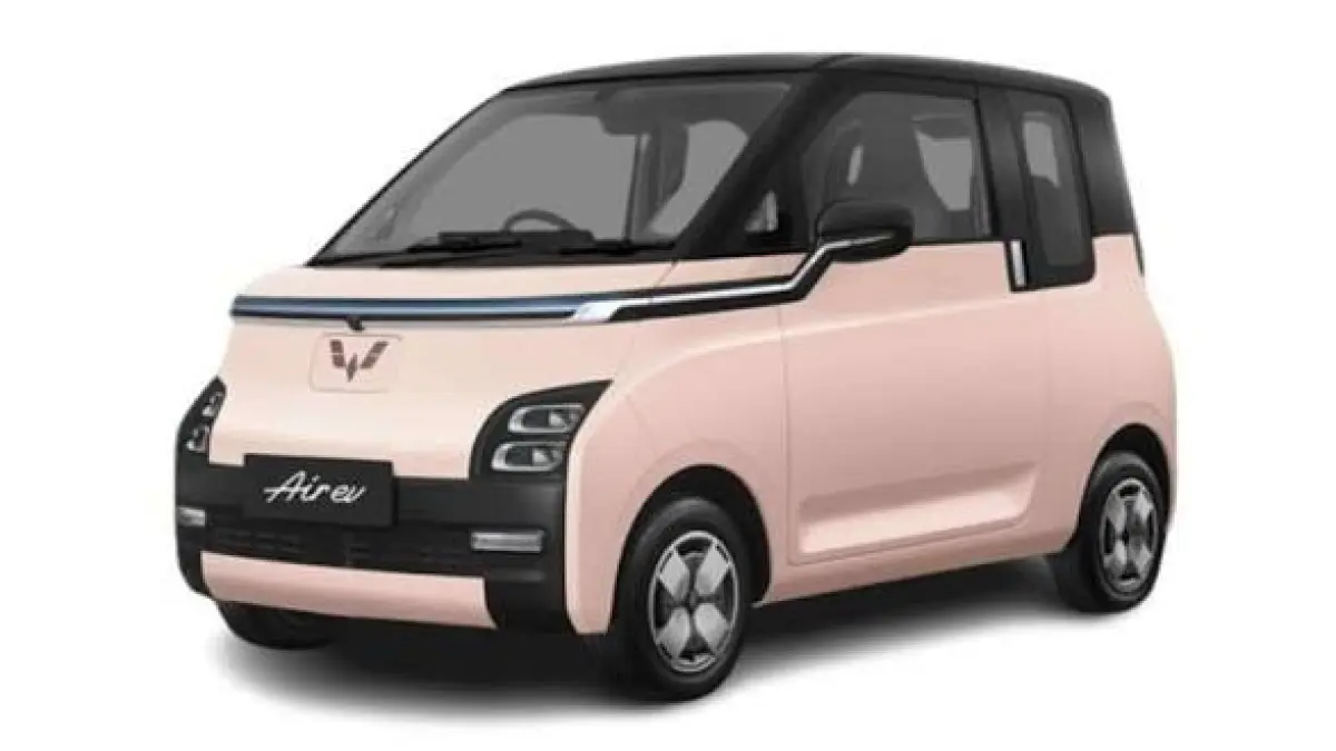 Wuling Air ev vs BYD Atto 1 bersaing di kelas mobil listrik terjangkau. Simak perbedaan harga, baterai, jarak tempuh, performa, dan fitur.
