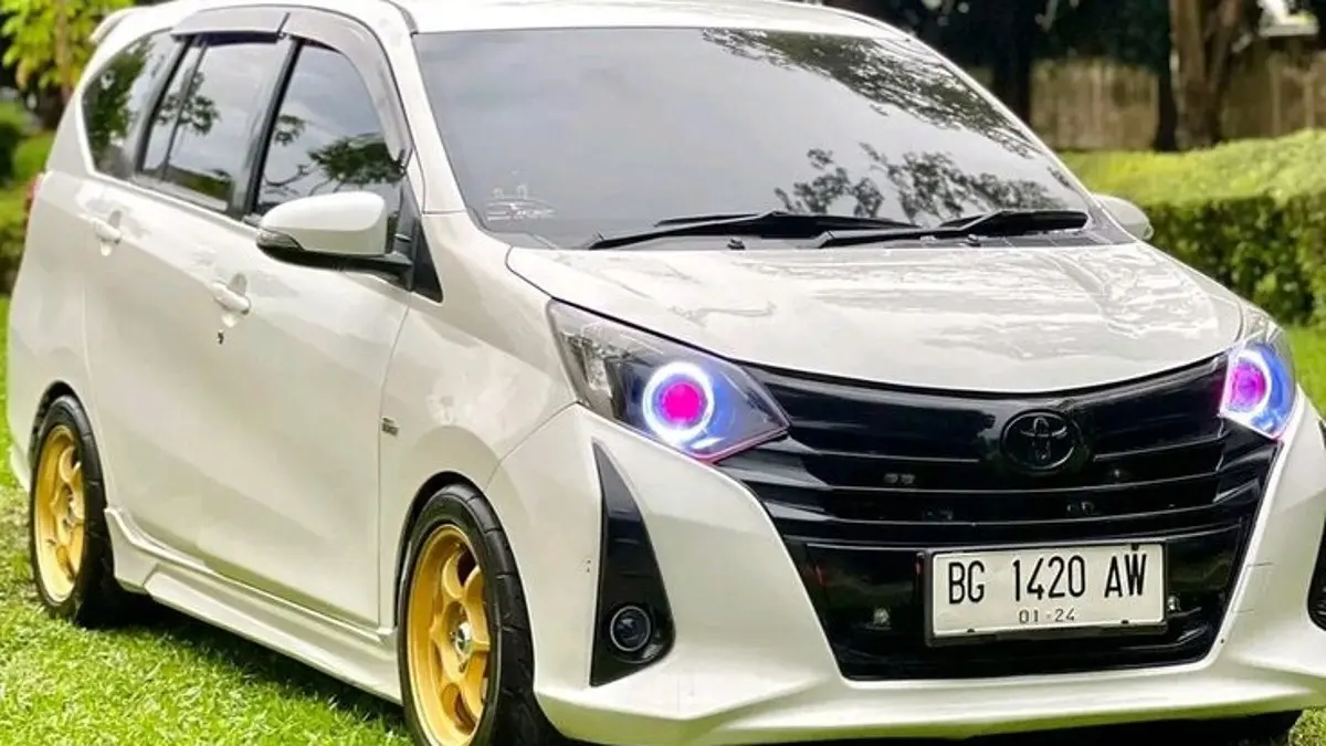 Modifikasi mobil keren menghadirkan RX-7, Porsche 911 RWB, Supra A90 hingga Koenigsegg Jesko Absolut dengan tampilan dan performa ekstrem. (PINTEREST)
