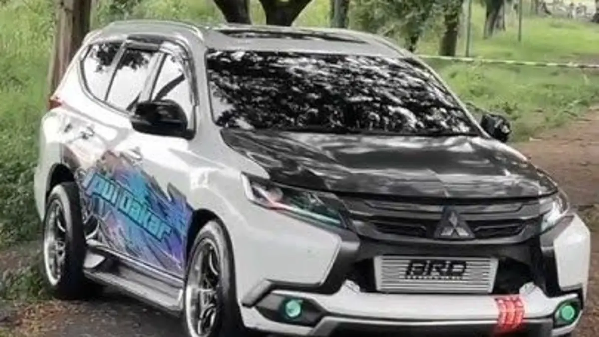 Modifikasi mobil keren tampil dengan konsep unik, mulai VW Kodok retro, Evo 3 bertenaga 462,3 horsepower hingga Tesla ring 21. (PINTEREST)