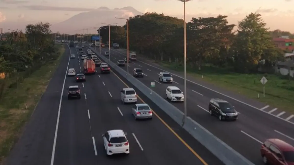 Tol Tulungagung Blitar Kepanjen direncanakan sepanjang 105 km. Trase melewati Blitar, Karangkates, Kepanjen, Pakisaji hingga Malang Kota.(Pinterest)
