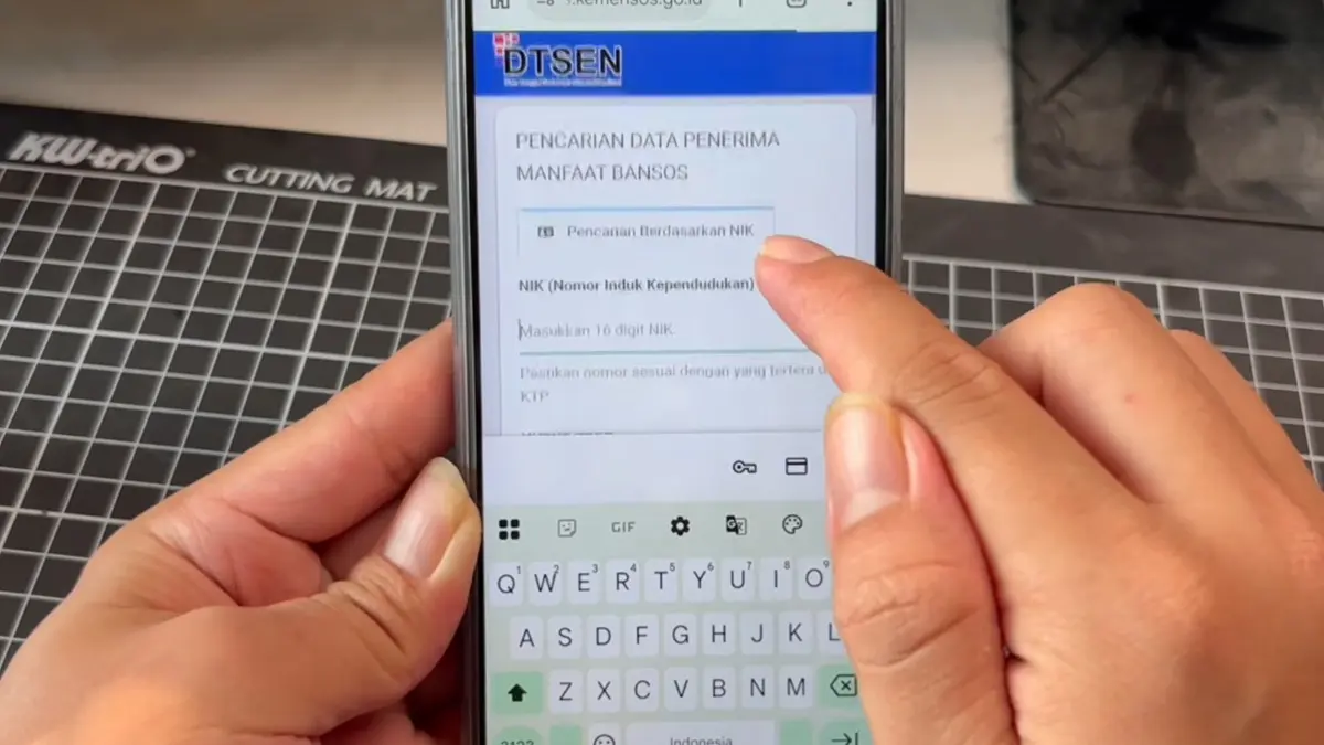 Desil bansos bisa dicek lewat Google Chrome. Simak cara memasukkan NIK, mengisi captcha, hingga melihat kategori desil dan status bantuan(ScYoutube)