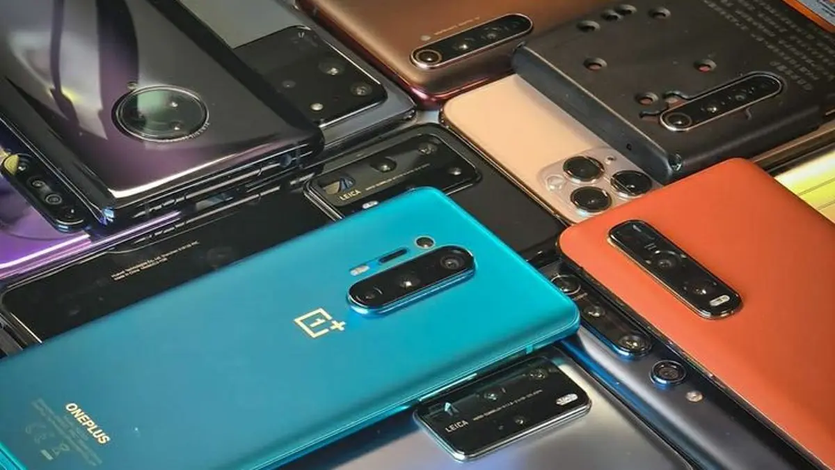HP terbaru 2026 harga murah menawarkan layar 120 Hz, RAM besar, baterai jumbo, kamera hingga 108 MP, NFC, dan chipset menarik. (PINTEREST)