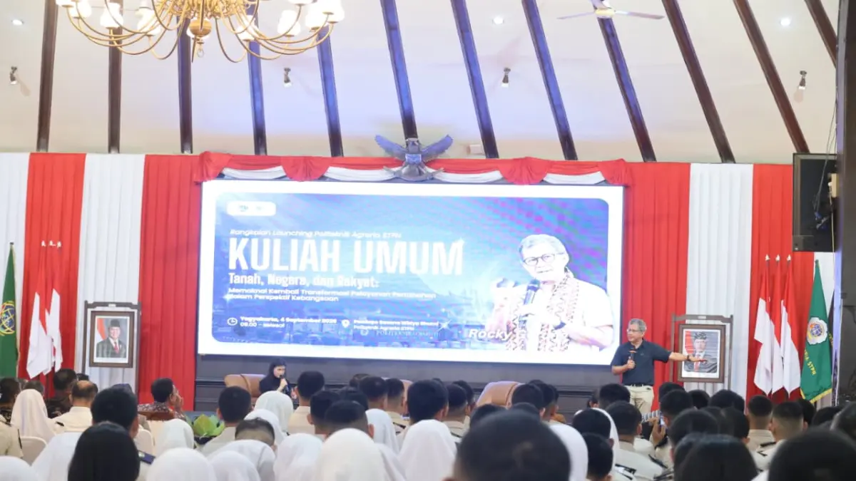 Rocky Gerung saat mengisi kuliah umum di Politeknik Agraria STPN, Sleman.