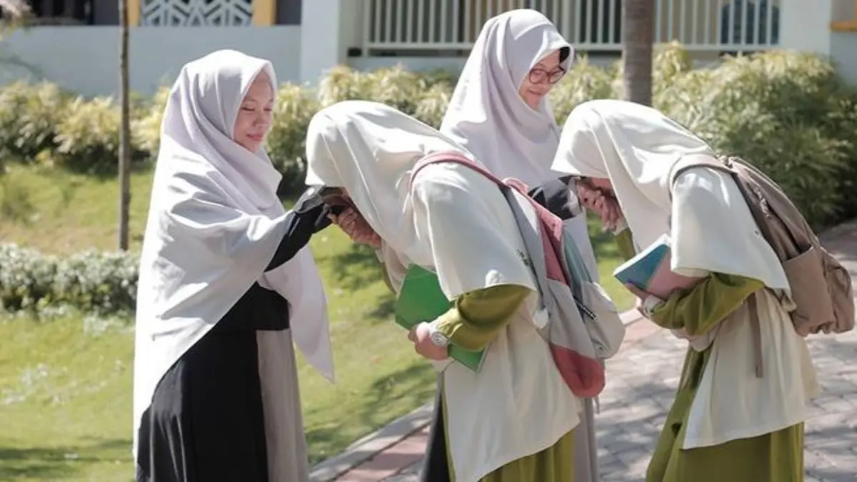 TPG September 2026 cair masih menjadi pertanyaan guru. Simak fakta kabar TPG 100 persen, dasar regulasi, dan status realisasinya.(Pinterest)