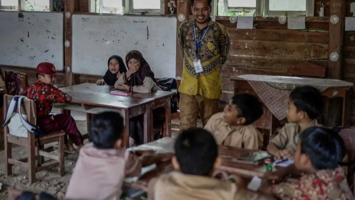 TPG September 2026 cair menjadi pertanyaan guru. Simak fakta regulasi TPG 100 persen dan status realisasi pencairannya.(Pinterest)