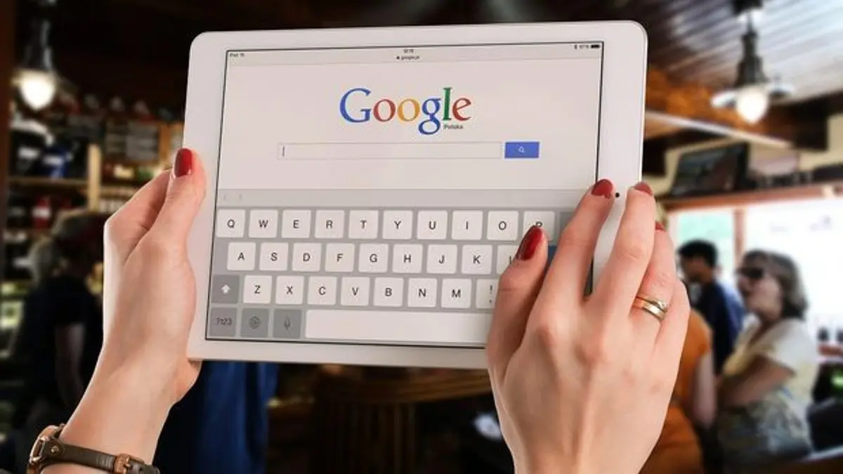 Cara menghapus akun Google permanen bisa dilakukan melalui Gmail, mulai dari setelan hingga Data dan privasi. (PINTEREST)