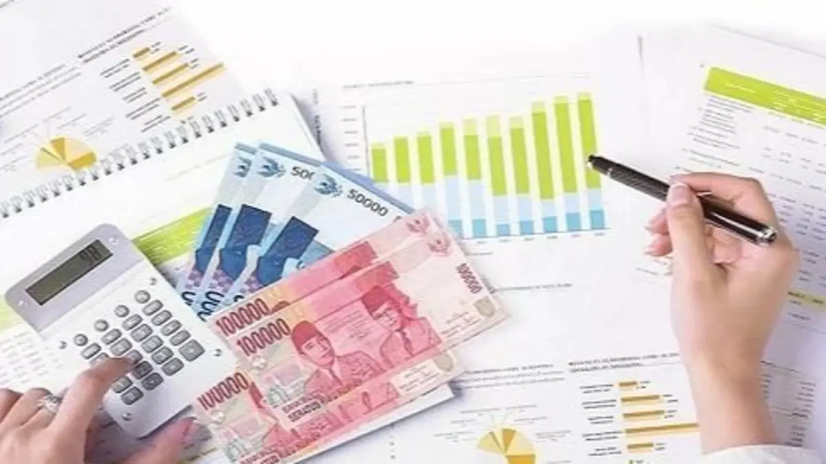 Cara cek desil DTKS pakai NIK bisa dilakukan lewat aplikasi Bansos. Masukkan 16 digit NIK, klik Cari Data, lalu lihat hasil desil.(Pinterest)