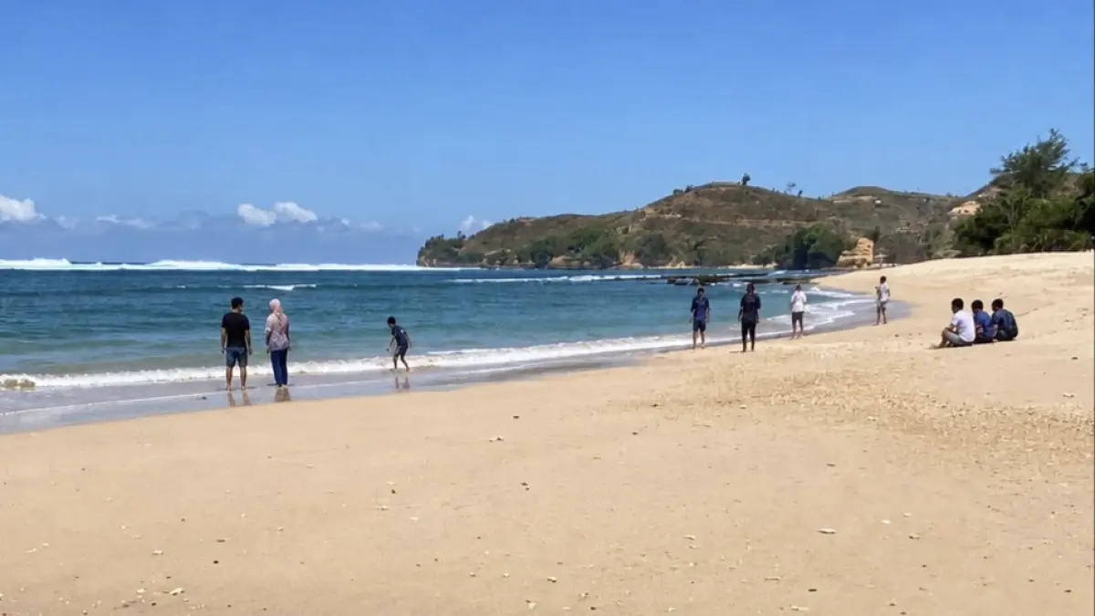 EKSOTIS: Pemandangan indah Pantai Gemuling yang masih jarang dijamah wisatawan. 