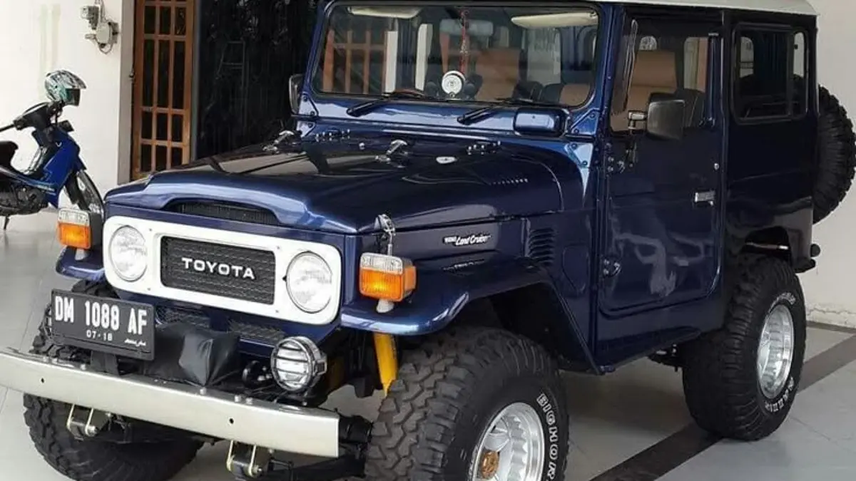 Toyota Land Cruiser FJ memakai basis IMV dan mesin 2.7 liter. Opsi diesel juga terbuka jika permintaan pasar mendukung. (PINTEREST)