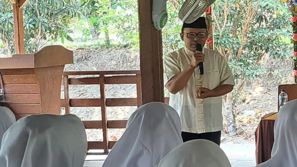 Koordinator divisi Hukum Migran Care, Nurharsono