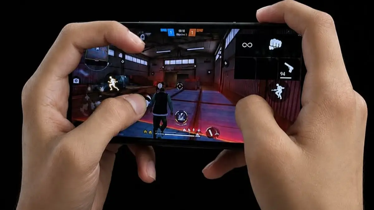 Tecno Pova 8 Pro 5G membawa AMOLED 144Hz, Dimensity 7400, kamera OIS 50 MP, baterai 6.500 mAh, dan fitur Alive Matrix.(Pinterest)