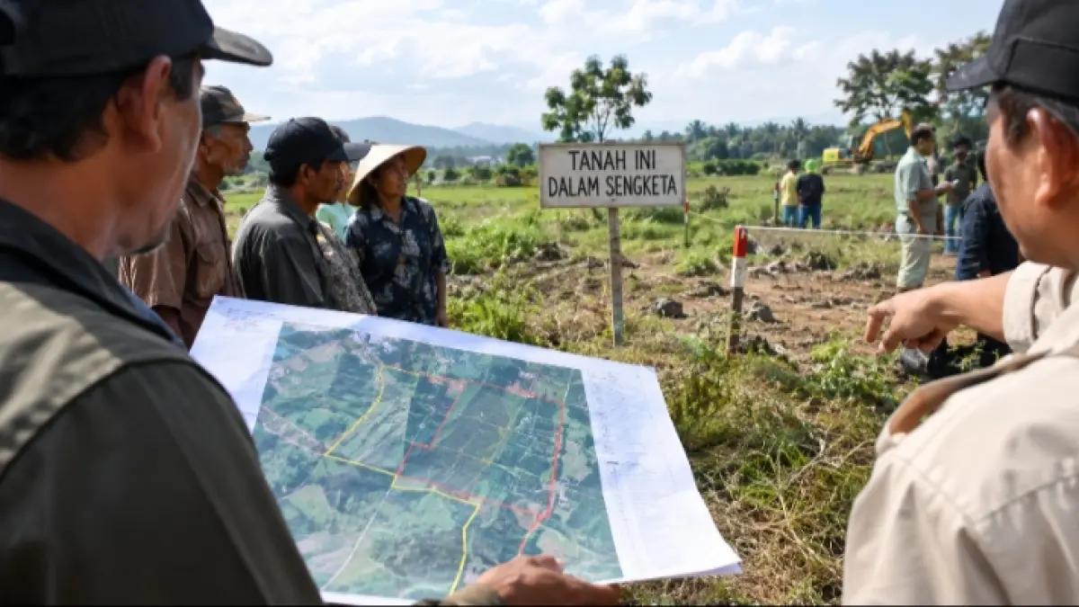konflik dan tumpang tindih lahan yang membutuhkan penguatan kebijakan reforma agraria.