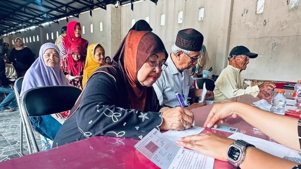 Dinas Sosial (Dinsos) Kota Blitar mengusulkan penurunan status desil bagi sejumlah warga lanjut usia (lansia) yang desilnya sempat naik