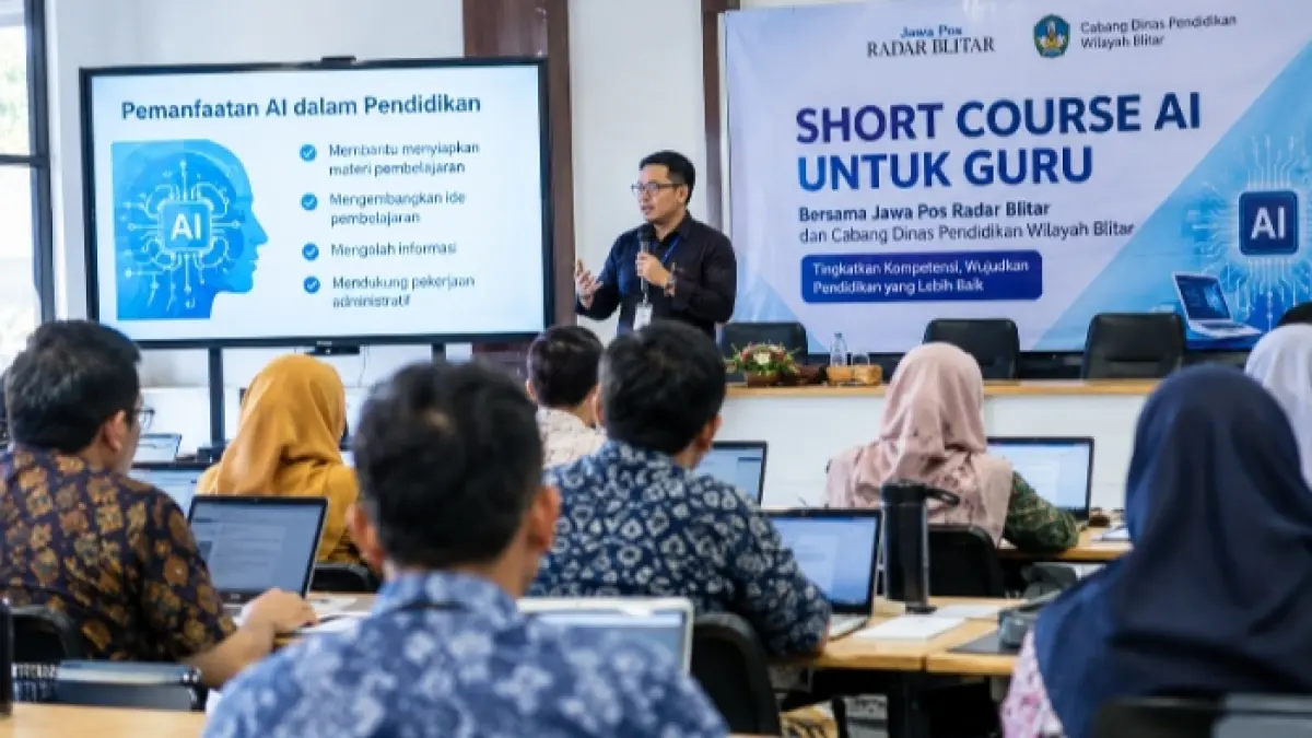 Pelatihan AI untuk guru digelar Radar Blitar bersama Cabdin Pendidikan Wilayah Blitar untuk meningkatkan pemanfaatan teknologi dalam pendidikan.