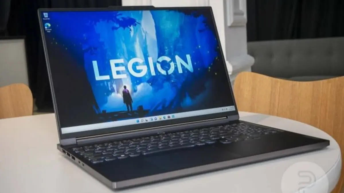 Lenovo Legion Pro 7i FIFA World Cup Edition dibanderol sekitar Rp60 juta, dengan layar OLED 240 Hz dan RTX 5070 Ti.(Pinterest)