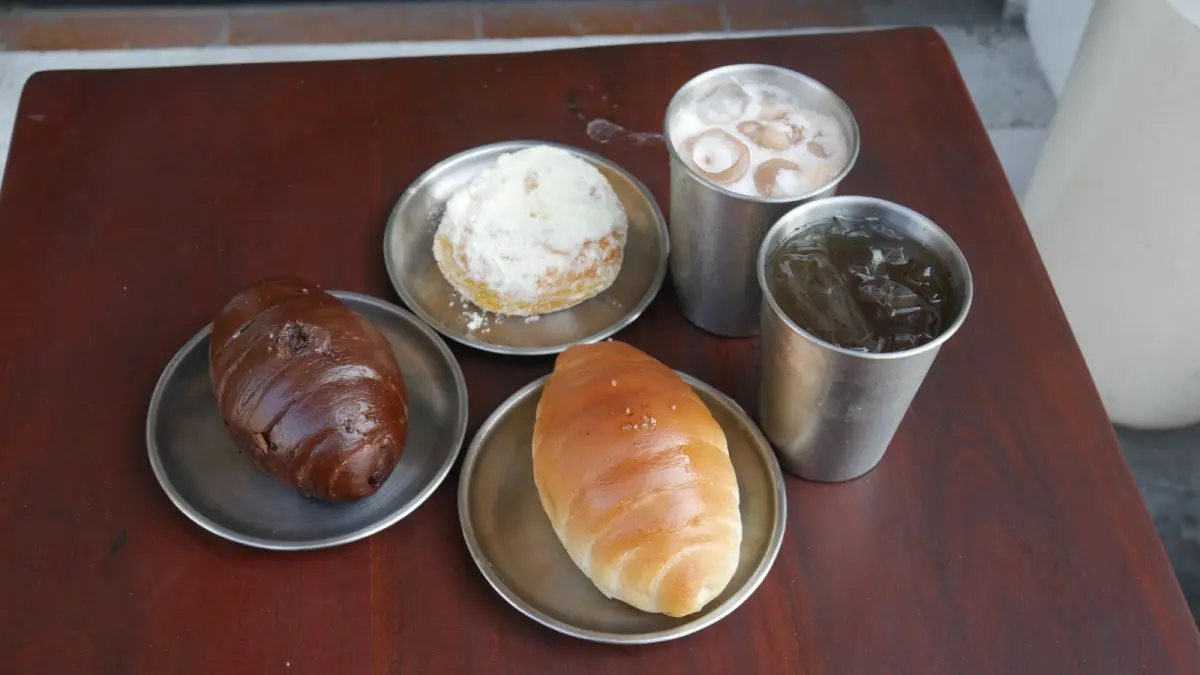 LEZAT: Salah satu menu kopi berpadu dengan minuman yang disajikan Mastr1p Salt Bread.