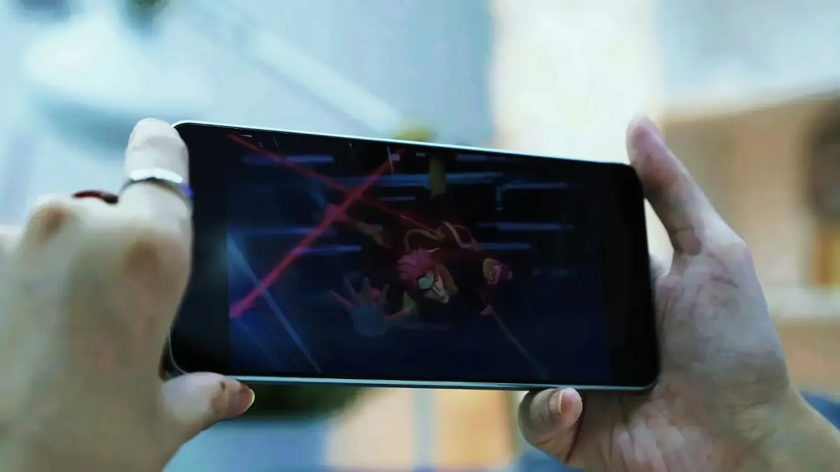 HP 1 jutaan terbaru menawarkan layar 120 Hz, baterai hingga 7.000 mAh, NFC dan chipset yang masih mendukung gaming ringan. (SC YOUTUBE)