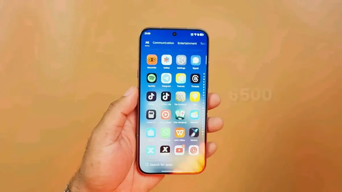 HP RAM 12 GB mulai Rp3 jutaan hadir dengan pilihan layar AMOLED, kamera hingga 200 MP, chipset kencang, dan baterai berkapasitas besar. (SC YOUTUBE)