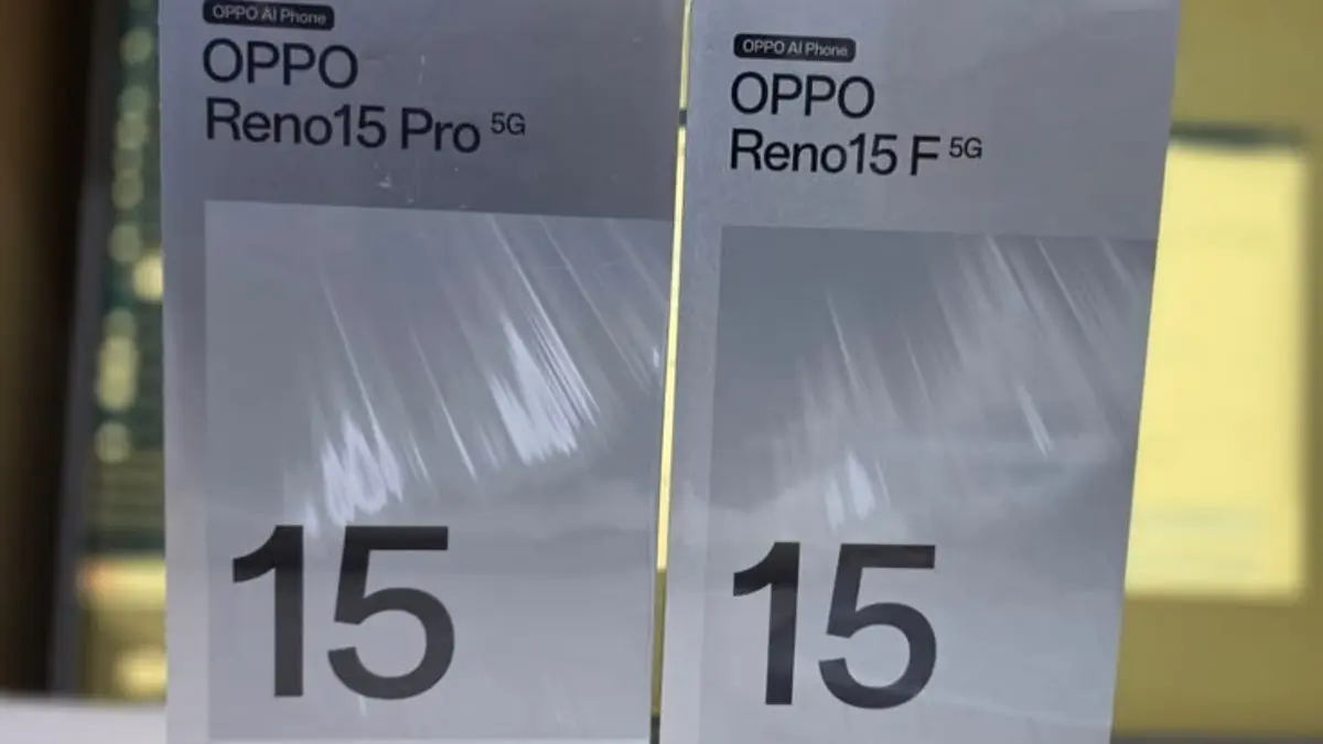 Oppo Reno 15 5G masih menarik berkat kamera, fitur AI, baterai 6.500 mAh, dan pengisian 80 watt, tetapi performanya punya keterbatasan.(Pinterest)