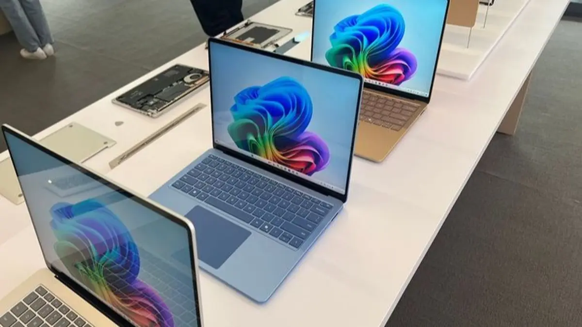 Laptop touchscreen di bawah Rp15 juta tersedia dalam berbagai desain, mulai dari Axioo, Asus, Advan hingga Acer dengan spesifikasi berbeda.(Pinterest)