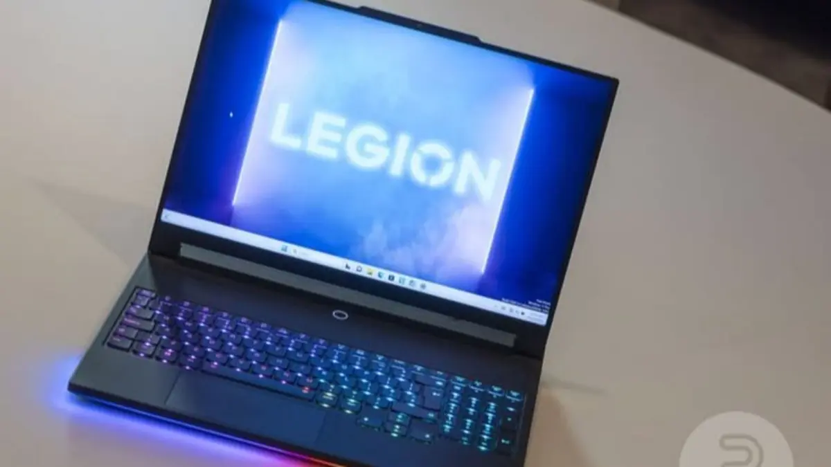 Lenovo Legion Pro 7i FIFA Edition 2026 membawa RTX 5070 Ti, OLED 240Hz, dan Core Ultra 275HX untuk gaming, editing, serta rendering.(Pinterest)